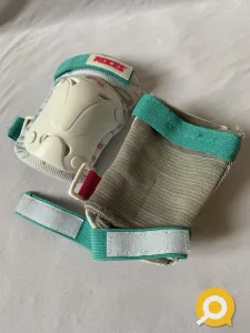 Комплект защиты белый из 3-х предметов (локти, запястья, колени) Roces Protection Set. Размер М