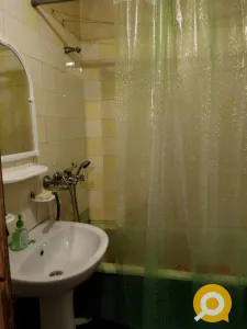 Посуточно 2к кв,центр,вода круглосуточно