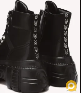 Женские демисезонные ботинки