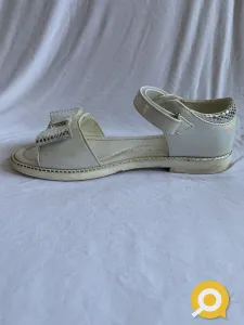 Босоножки белые, нарядные, с серебристым бантом для девочки, р. 34