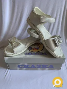 Босоножки белые, нарядные, с серебристым бантом для девочки, р. 34