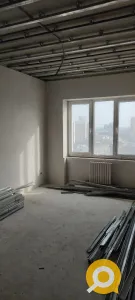 4-х ком квартира 183 м2, 10/21,  в Ворошиловском р-не. Парк кованных фигур.