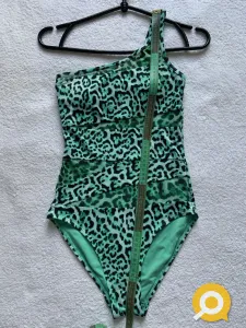 Купальник слитный, размер 38, рост 156-160