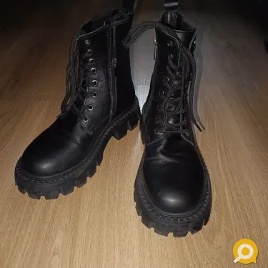 Женские ботинки