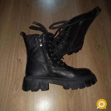 Женские ботинки